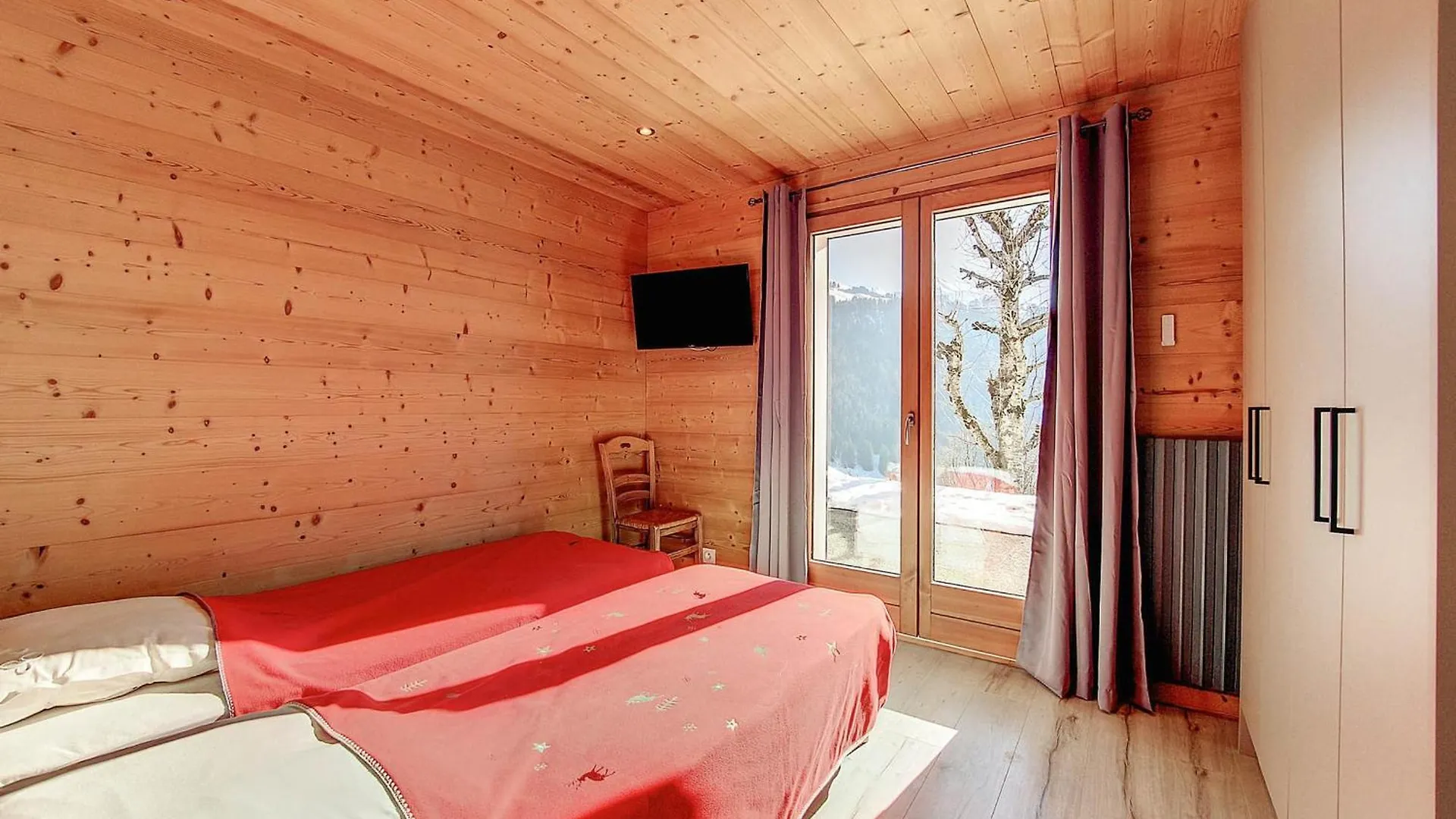 Apartment Charmant Appart 4 Pers A La Clusaz Avec Parking Et Wifi - Fr-1-818-46